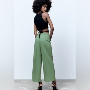 Zara cropped cross-body top XS/M